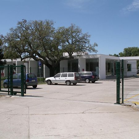Parque De Campismo Orbitur Montargil 호텔 외부 사진